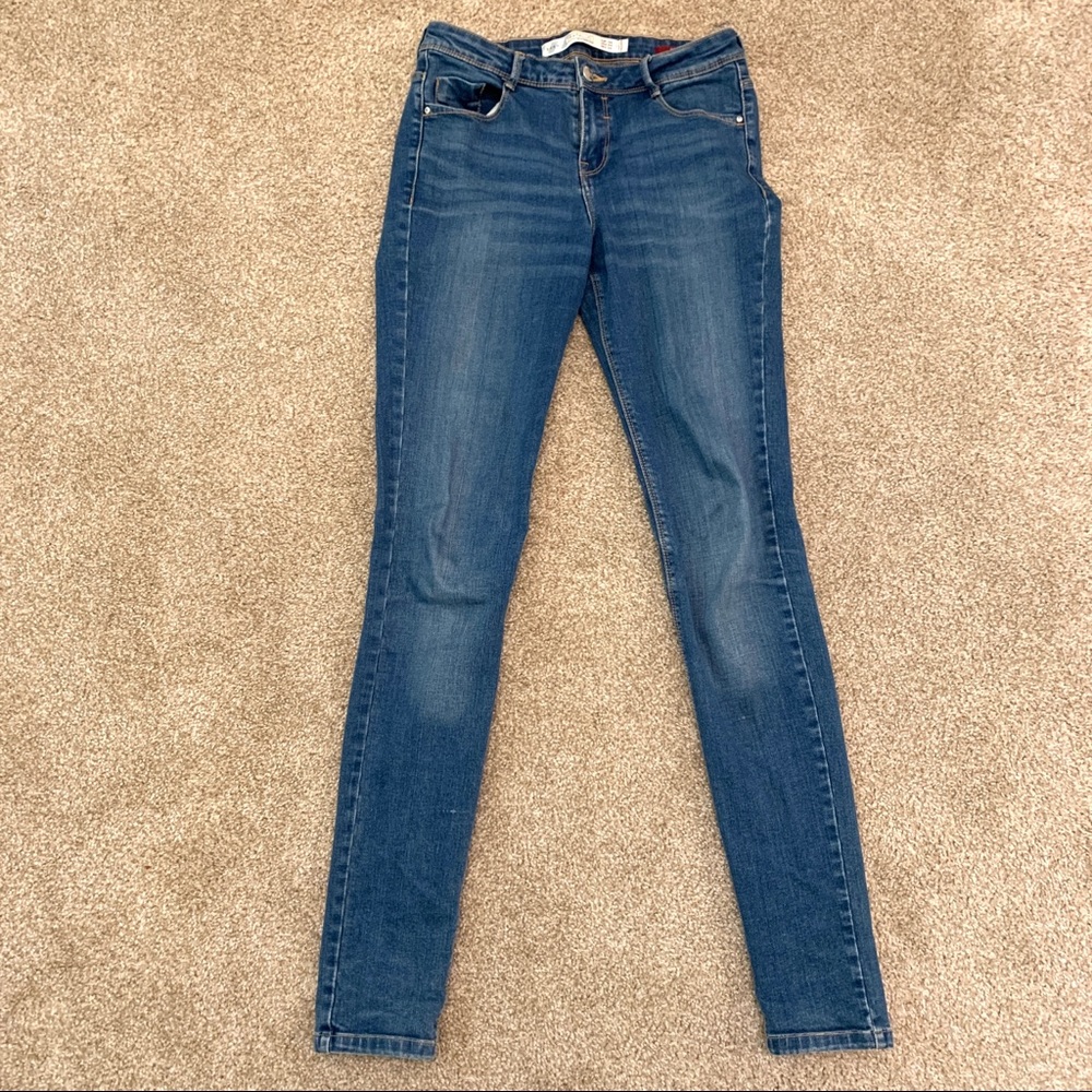 Zara Trafaluc Mid Rise Skinny Jeans